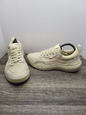 VANS UltraRange Neo VR3 Men's Size 8 Wms 9.5 Shoes Sneakers Tan Cream Beige New